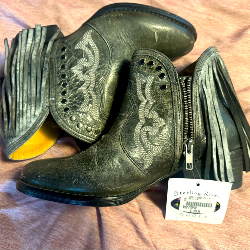 NWT Sterling RiverCowboy Boots from Nashville!
